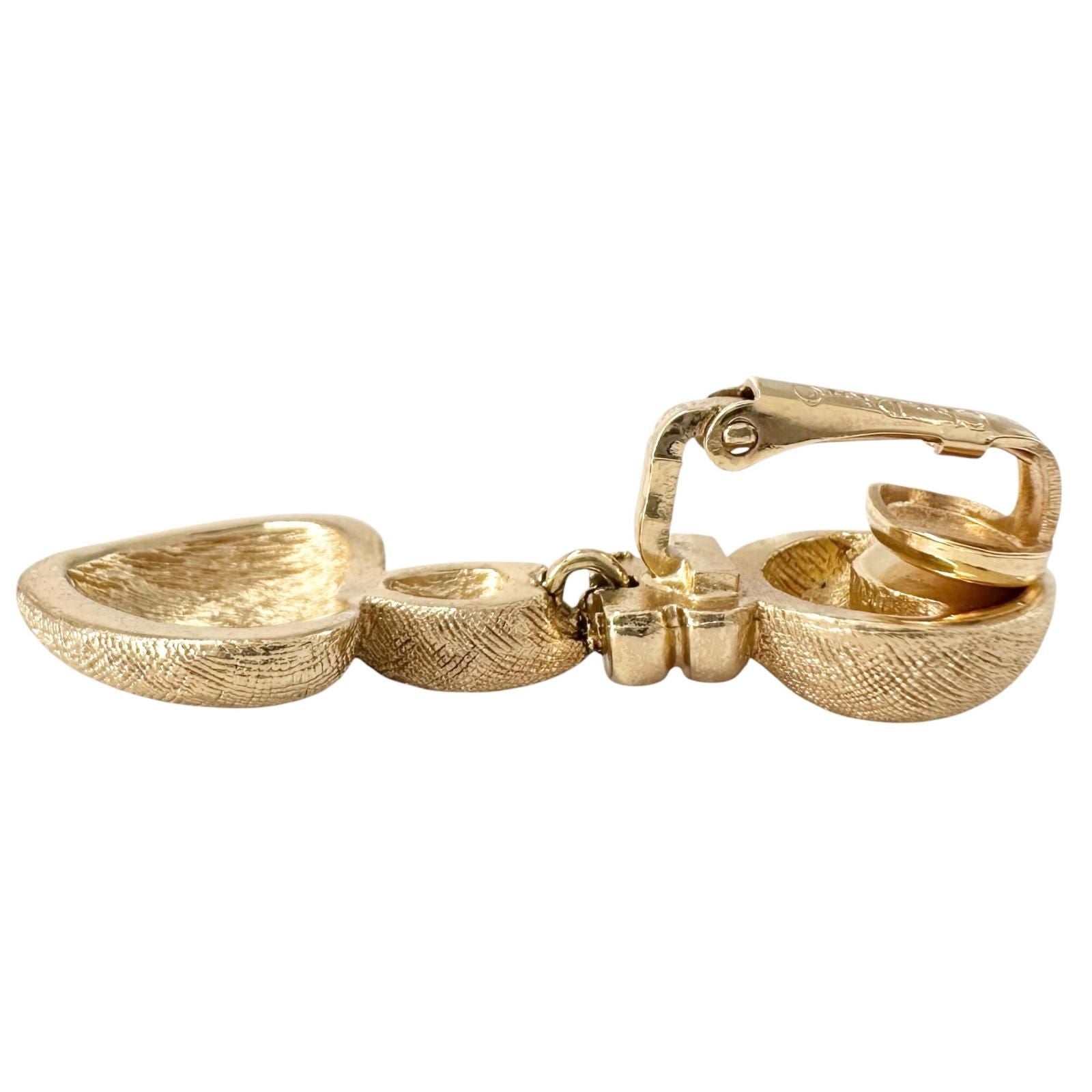 Dior Heart Motif Earrings Gold — view 5