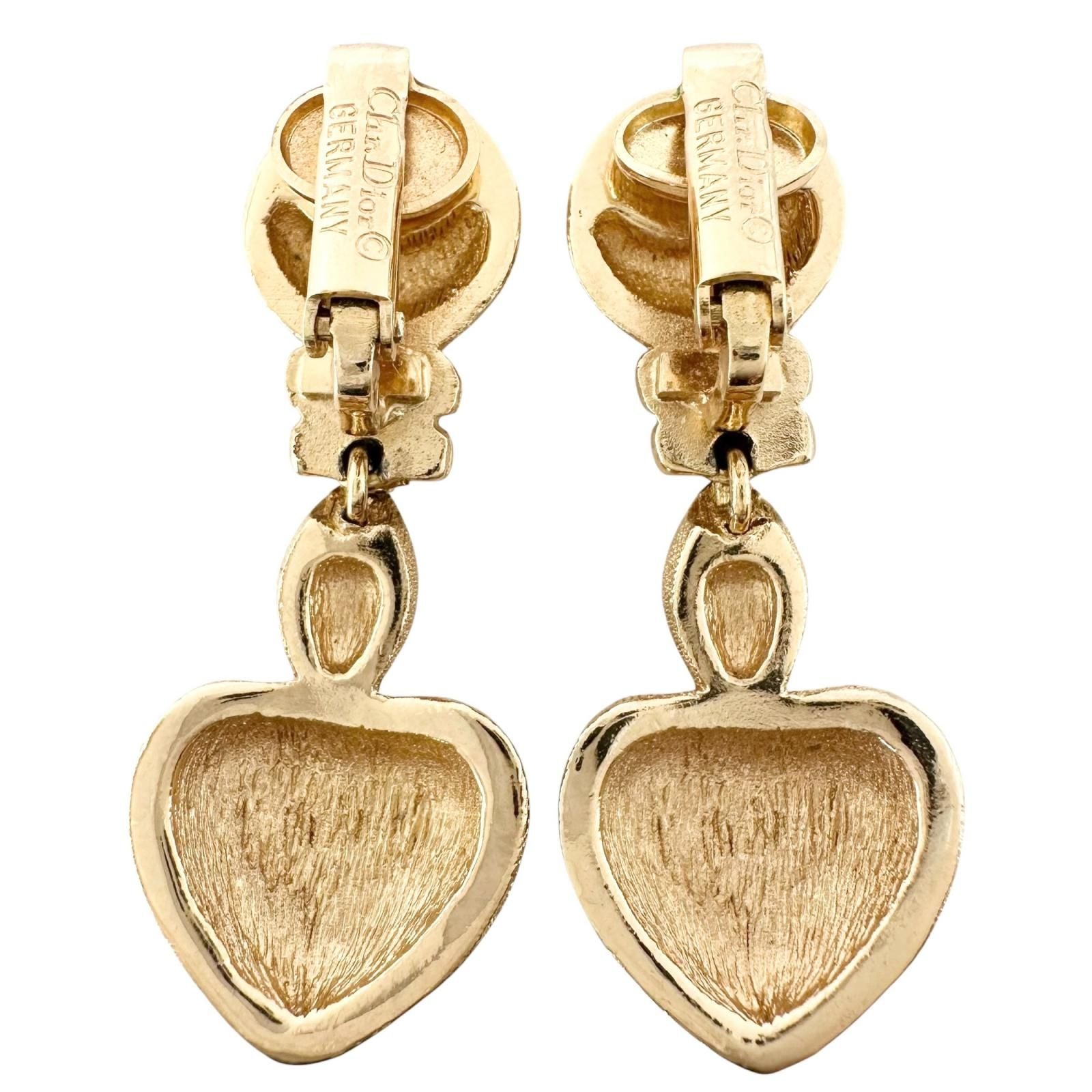 Dior Heart Motif Earrings Gold — view 3