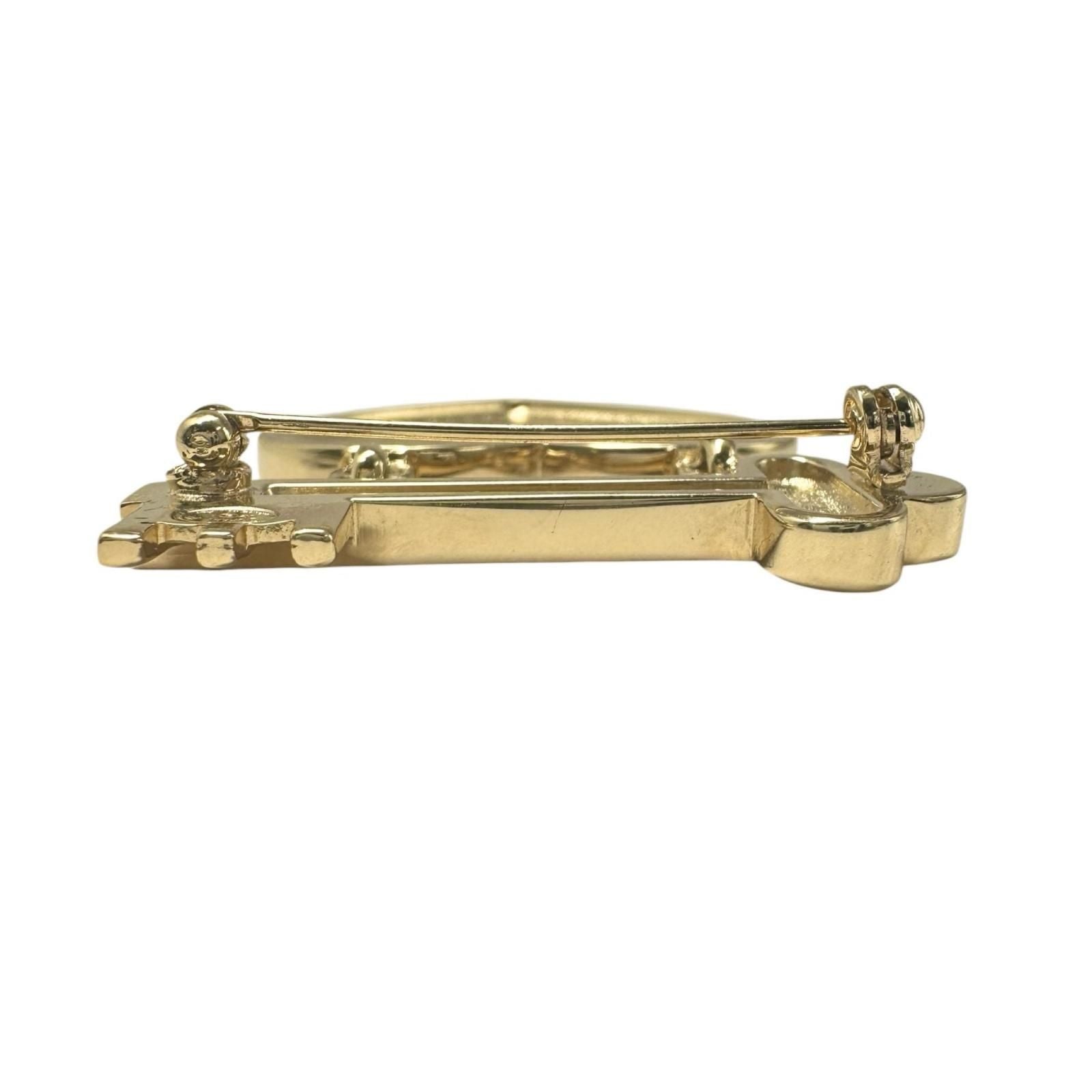 Chanel Heart Lock Gold Plated Pink Brooch — view 3