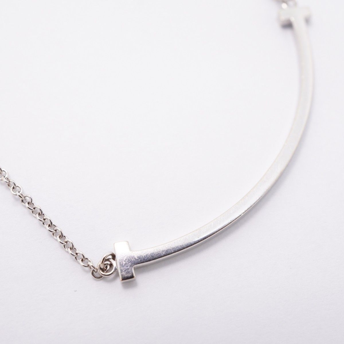 Tiffany & Co Necklace T Smile Small 18k White Gold — view 9