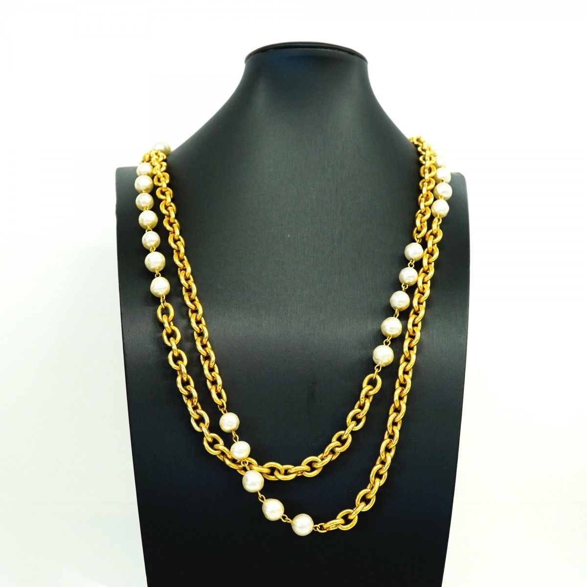 Chanel Necklace Vintage Gold Plated Faux Pearl — view 5