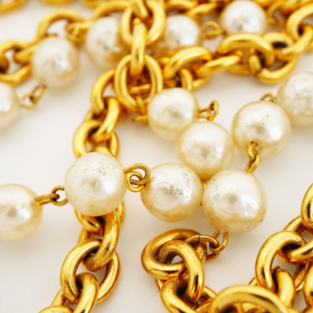 Chanel Necklace Vintage Gold Plated Faux Pearl — view 6