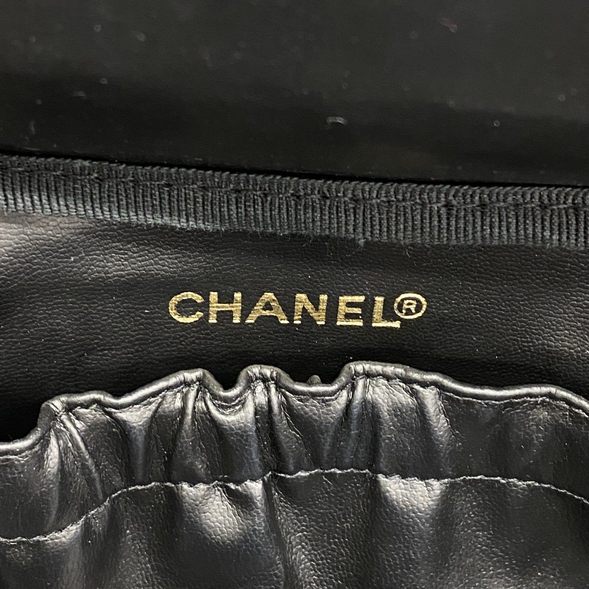Chanel Vanity Bag Caviar Leather Black Gold — view 5