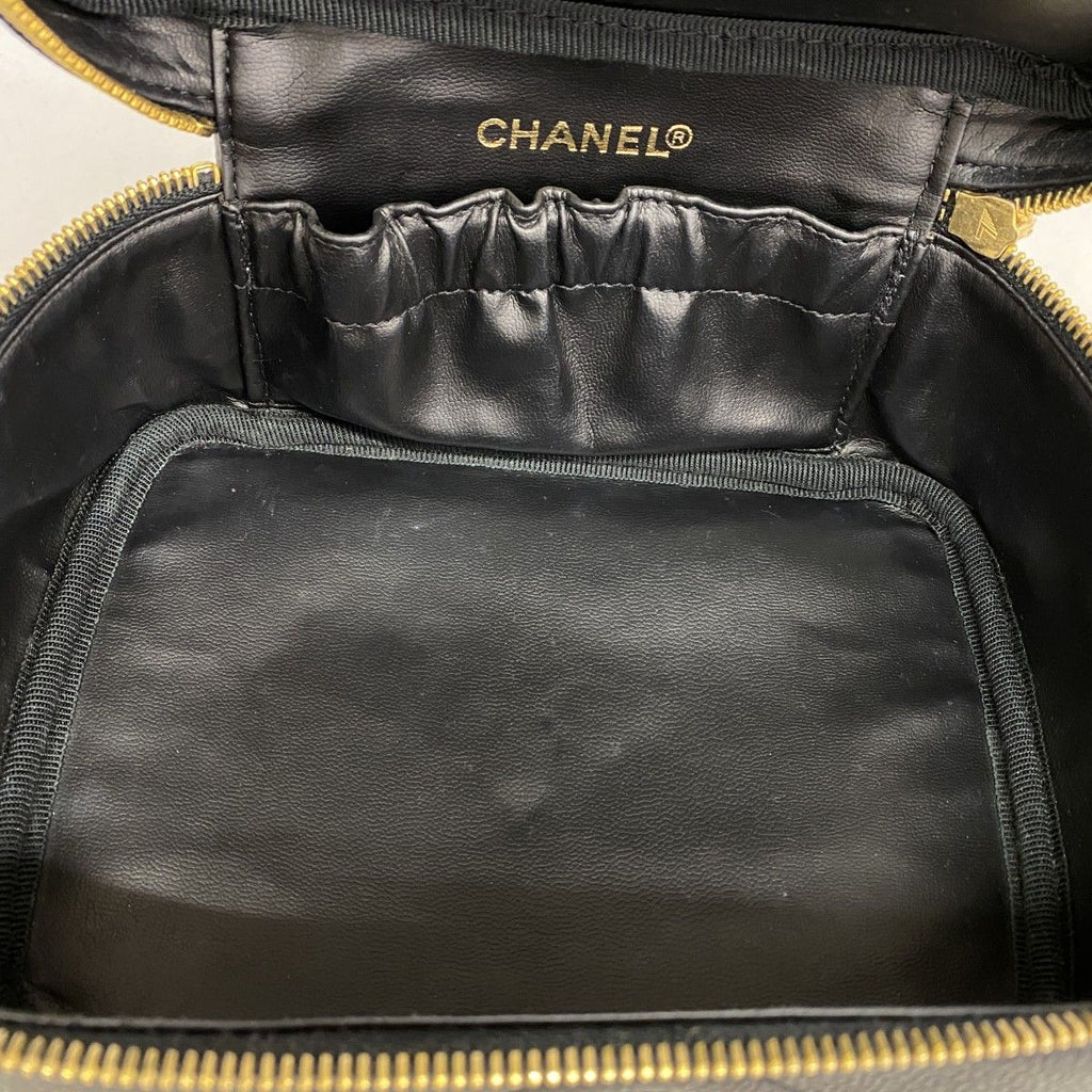 Chanel Vanity Bag Caviar Leather Black Gold — view 4
