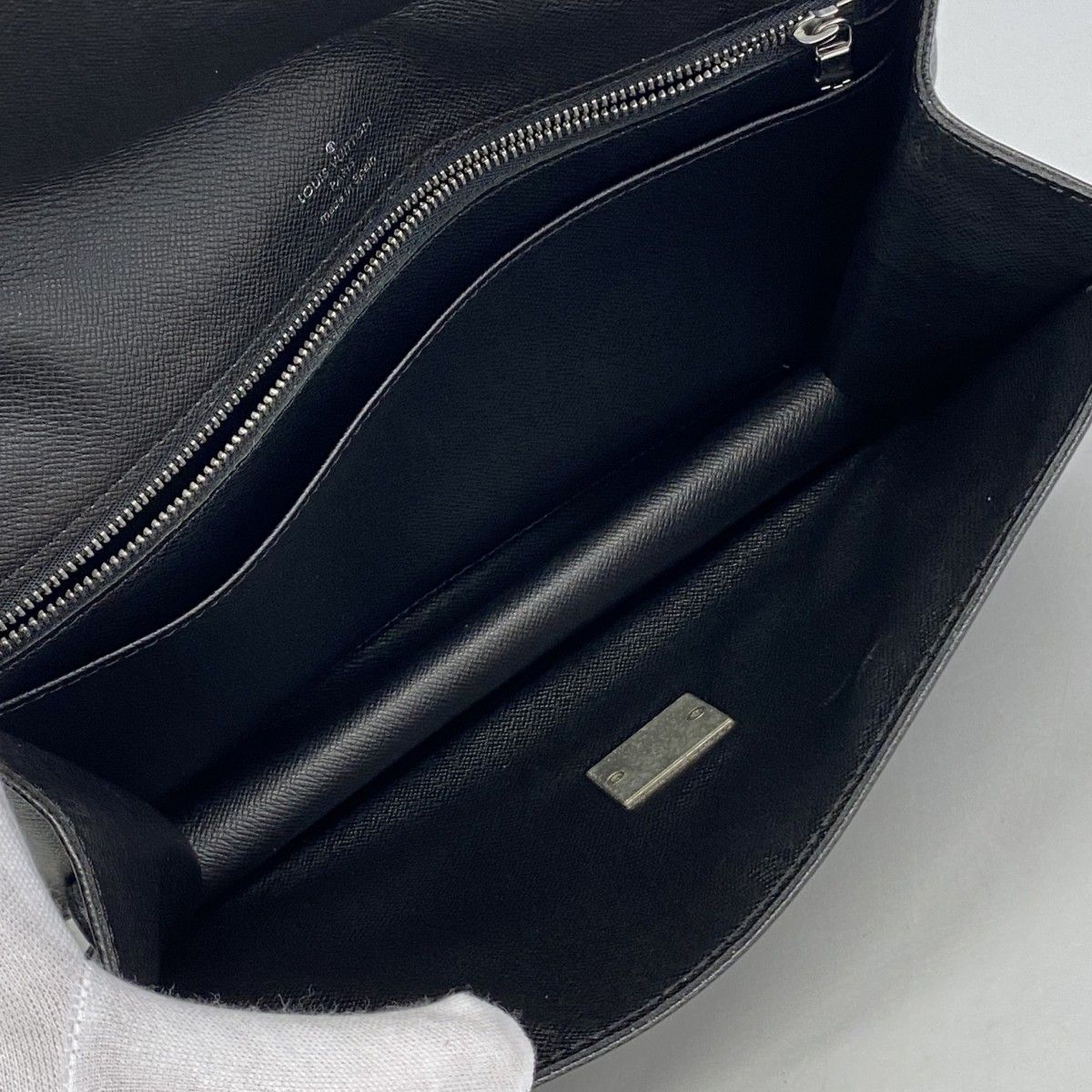 Louis Vuitton Clutch Taiga Selenga Ardoise — view 4