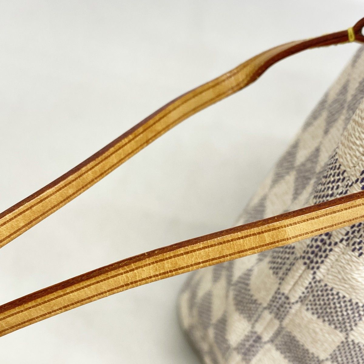 Louis Vuitton Tote Damier Azur Neverfull PM White — view 9
