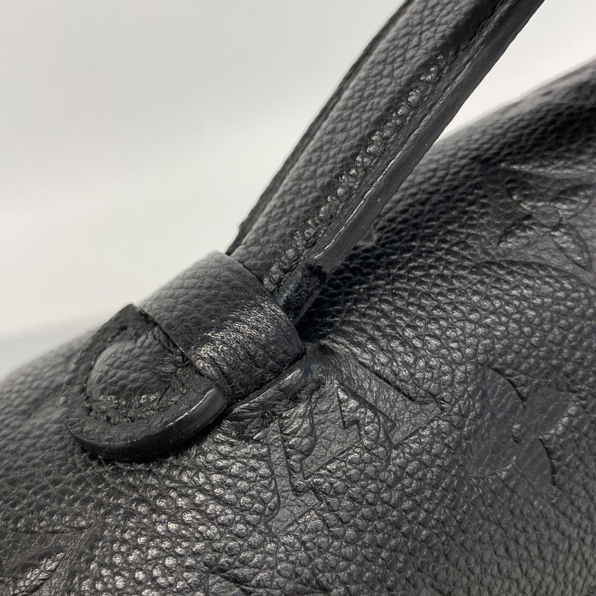 Louis Vuitton Handbag Monogram Empreinte Pochette Metis MM Noir 2-Way — view 8