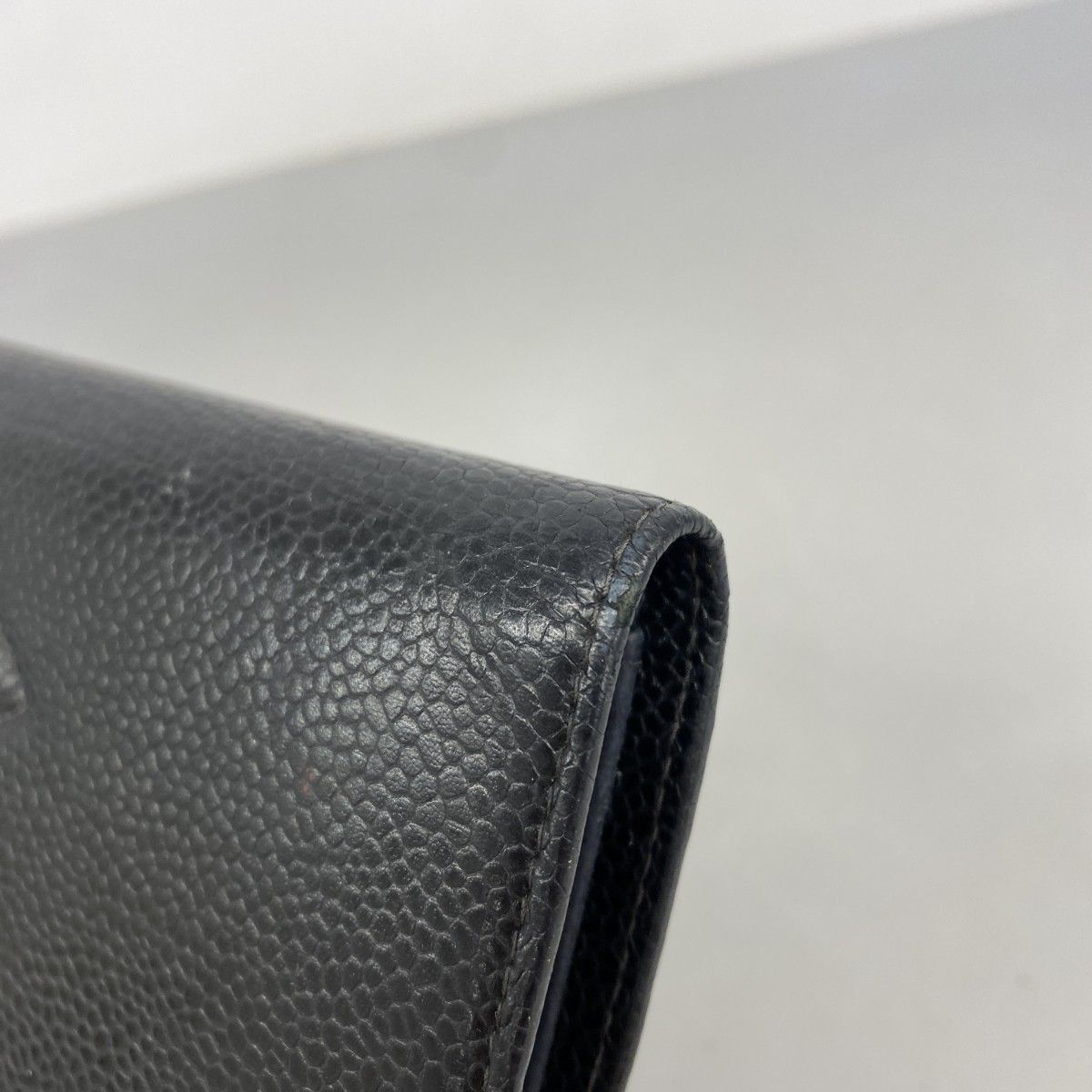 Chanel Wallet Caviar Leather Black Gold — view 6