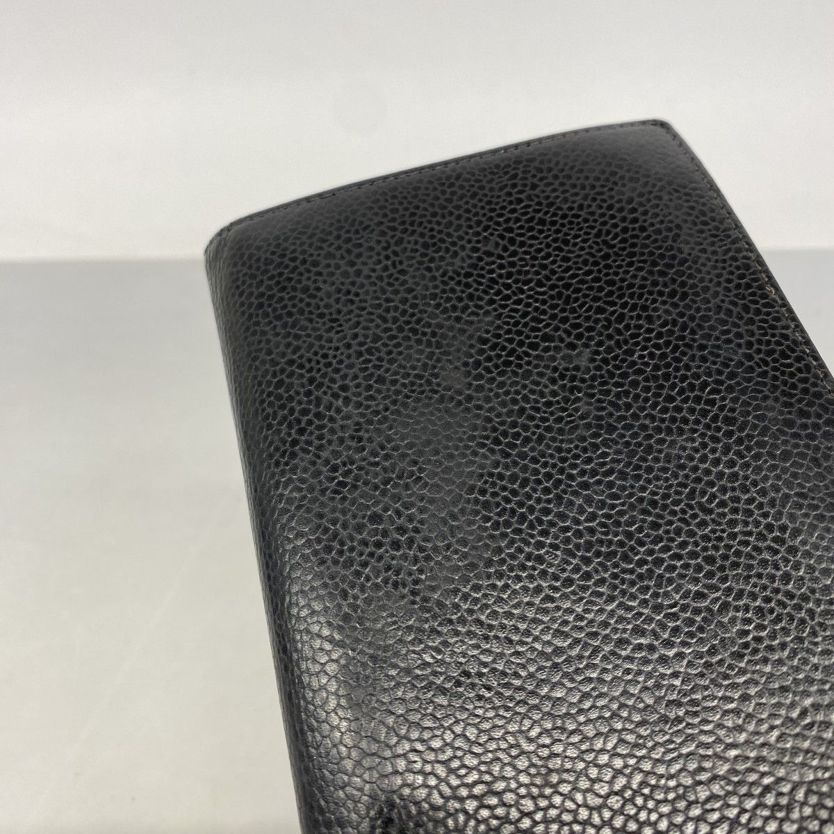 Chanel Wallet Caviar Leather Black Gold — view 9