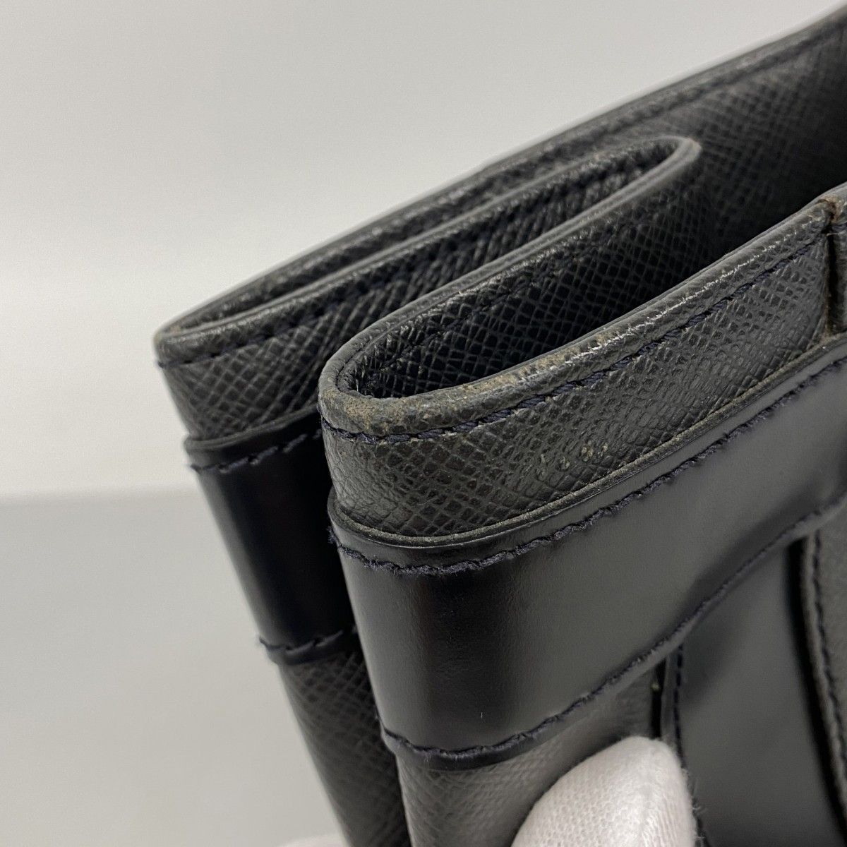 Louis Vuitton Tote Taiga Kasbek GM Ardoise — view 7