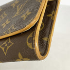 Louis Vuitton Shoulder Bag Monogram Pochette Twin GM Brown — view 6
