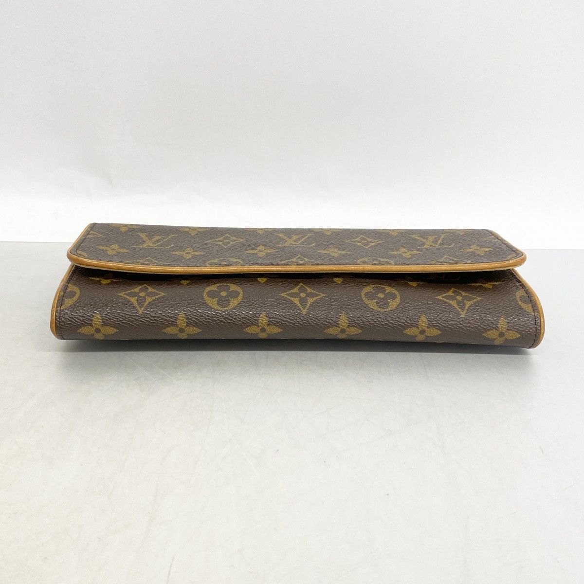 Louis Vuitton Shoulder Bag Monogram Pochette Twin GM Brown — view 3