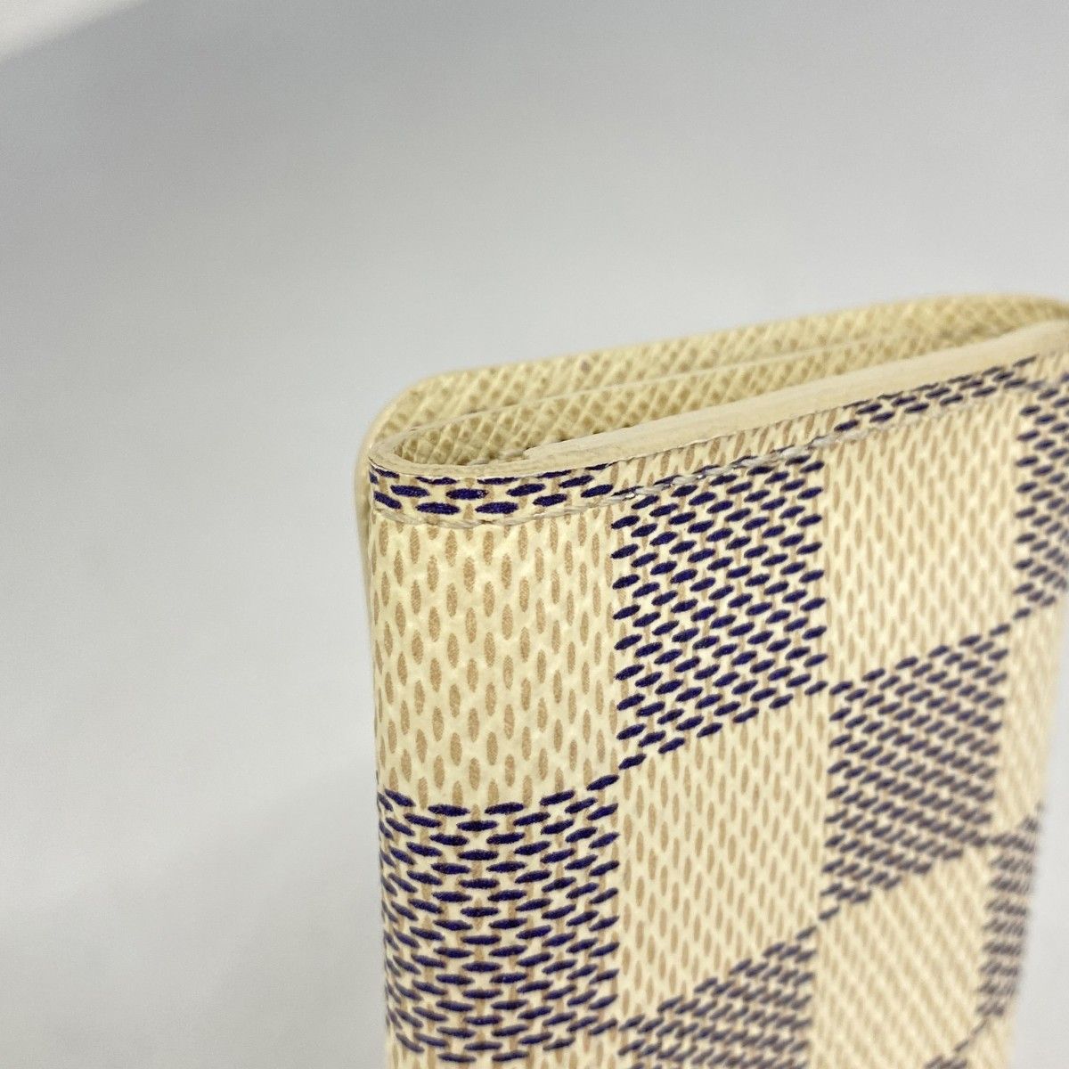 Louis Vuitton Key Case Damier Azur Multicles 4 White Key Holder — view 6