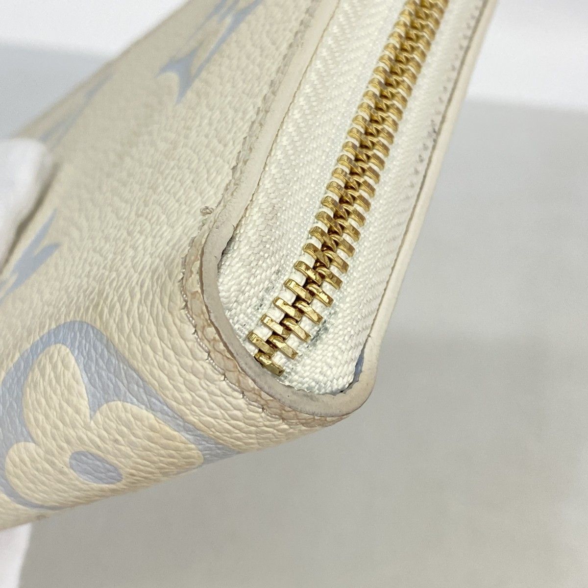 Louis Vuitton Wallet Monogram Empreinte Bicolor Zippy Latte White Candy Blue — view 5
