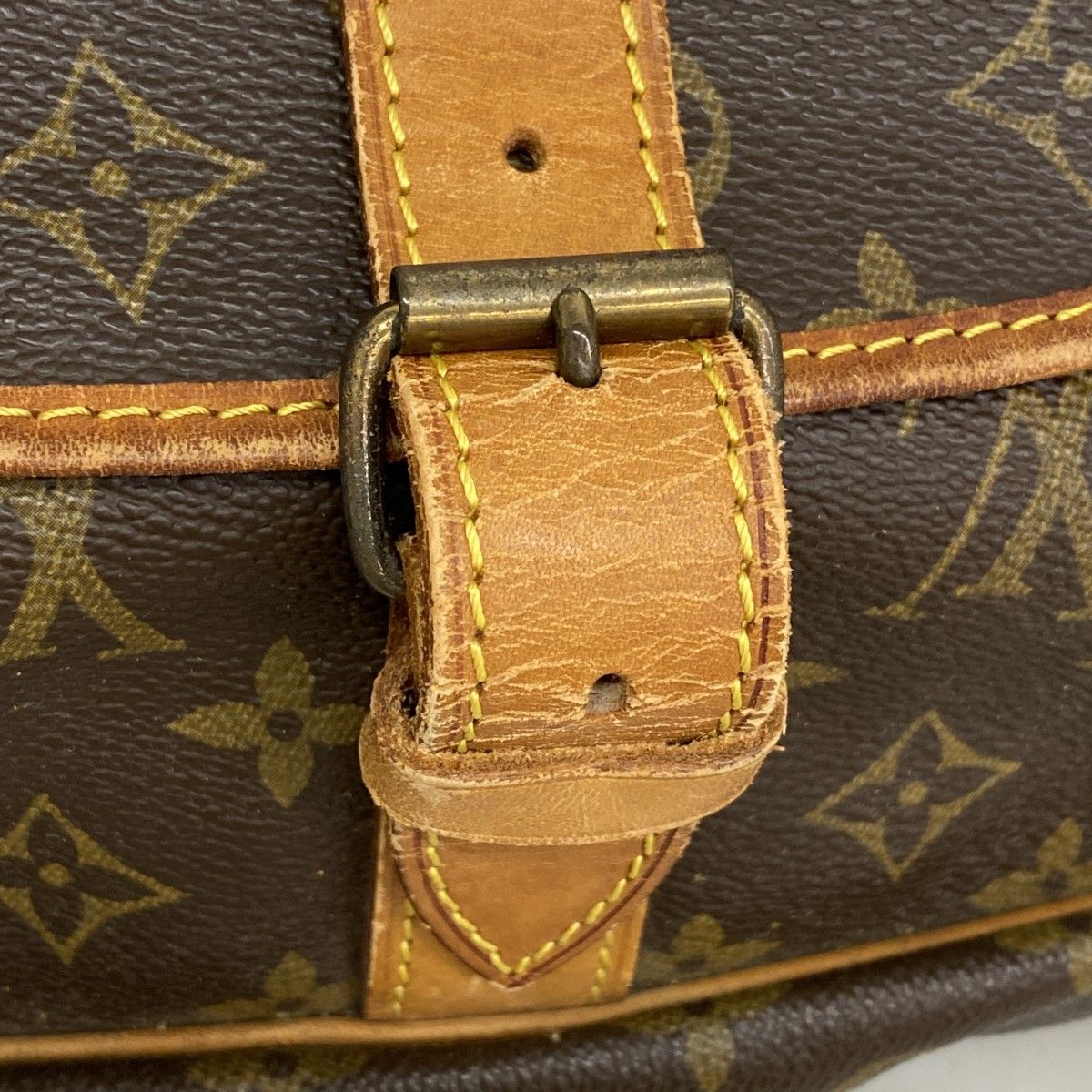 Louis Vuitton Shoulder Bag Monogram Saumur 35 Brown — view 6