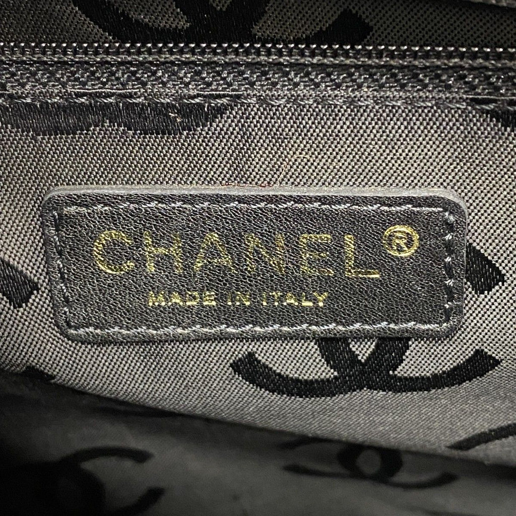 Chanel Handbag Camellia Patent Leather Black Gold — view 5
