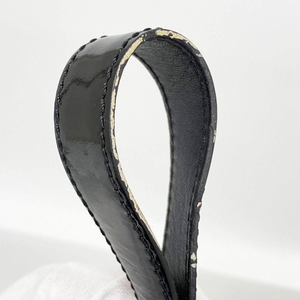 Chanel Handbag Camellia Patent Leather Black Gold — view 9