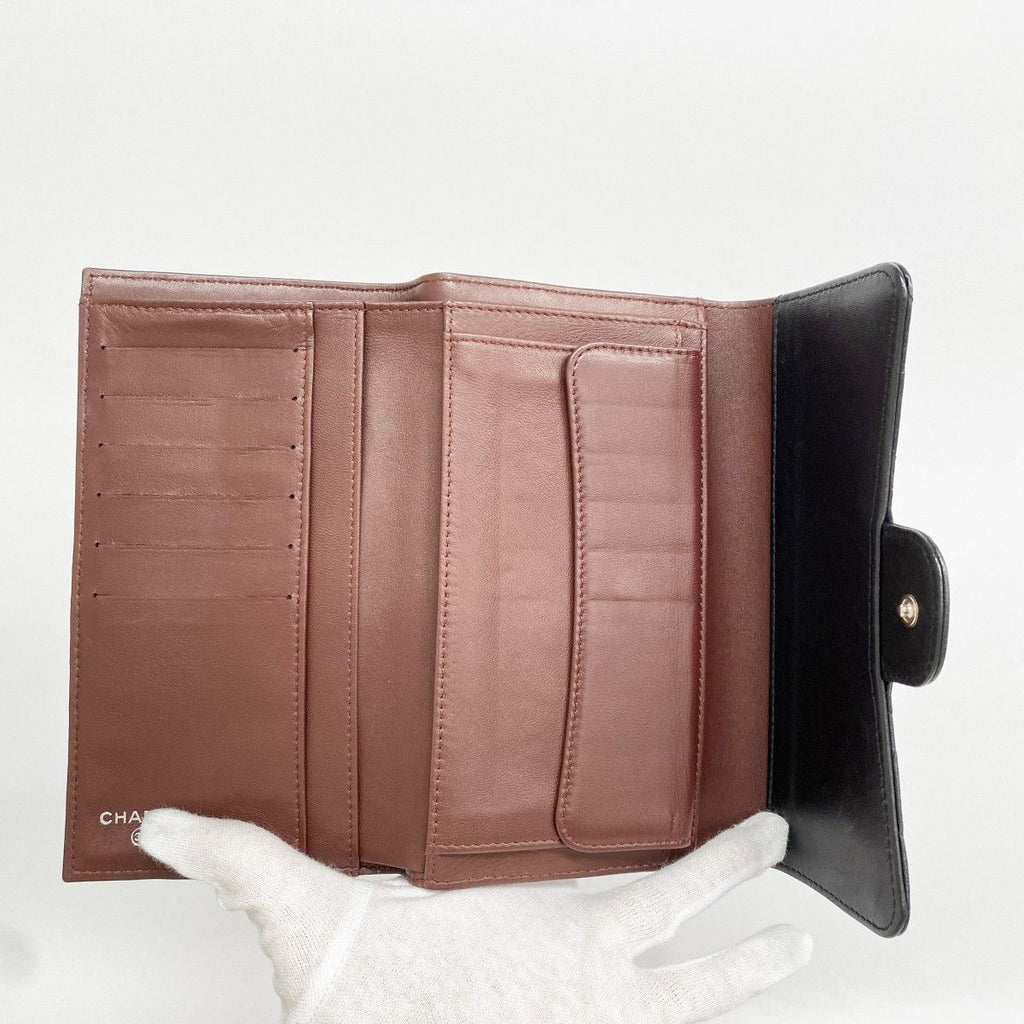 Chanel Trifold Wallet Quilted Lambskin Black Silver — view 3