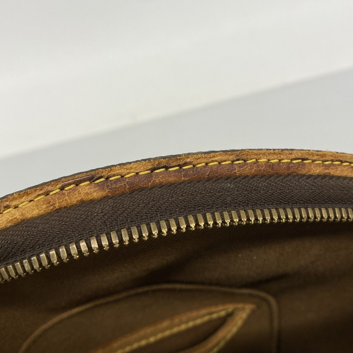 Louis Vuitton Handbag Monogram Ellipse PM Brown — view 8