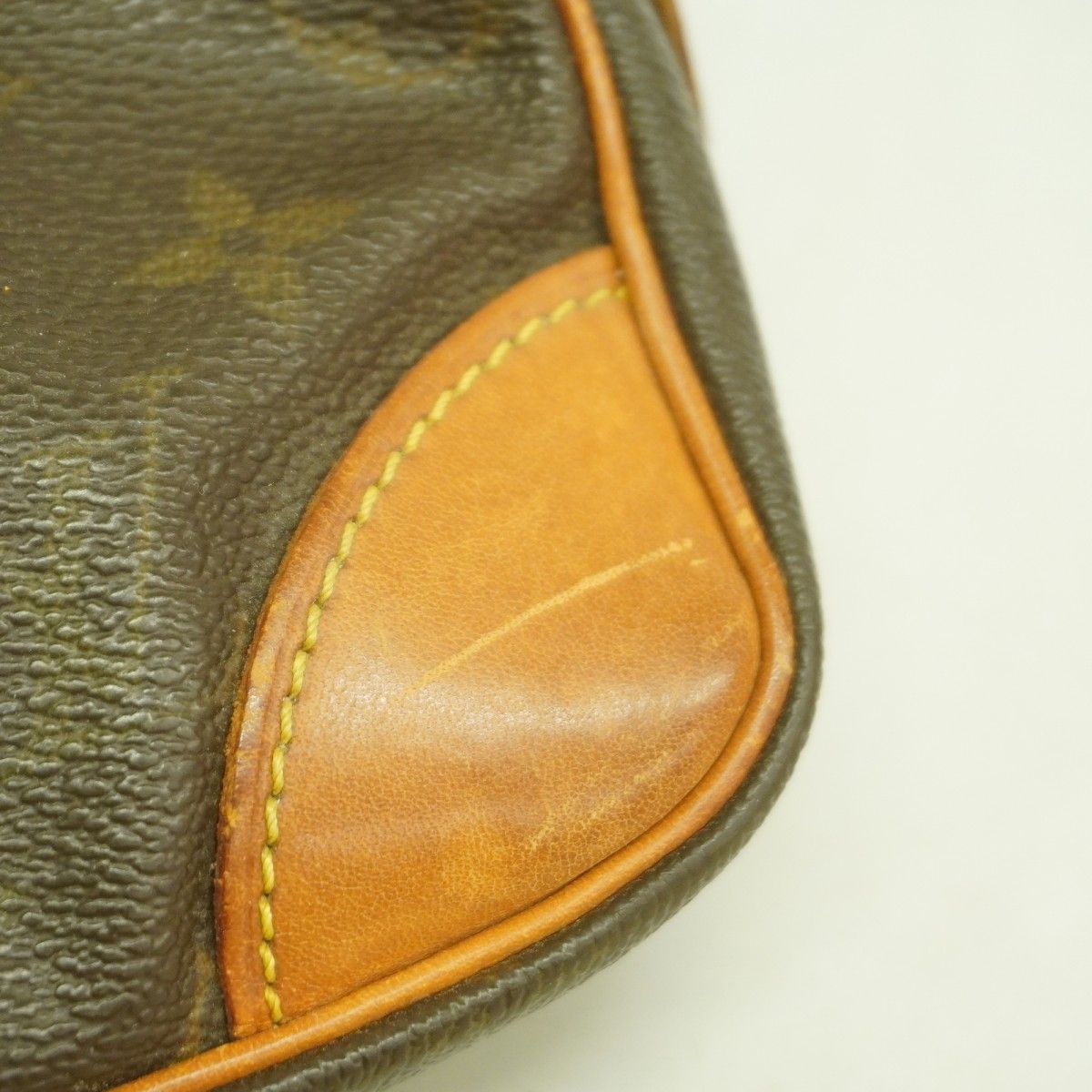 Louis Vuitton Clutch Monogram Marly Dragonne GM Brown — view 7
