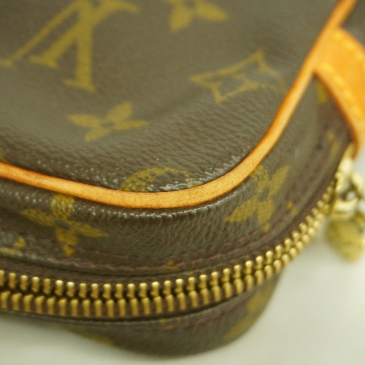 Louis Vuitton Clutch Monogram Marly Dragonne GM Brown — view 6