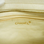 Chanel Shoulder Bag Quilted Caviar Leather White Gold — view 5