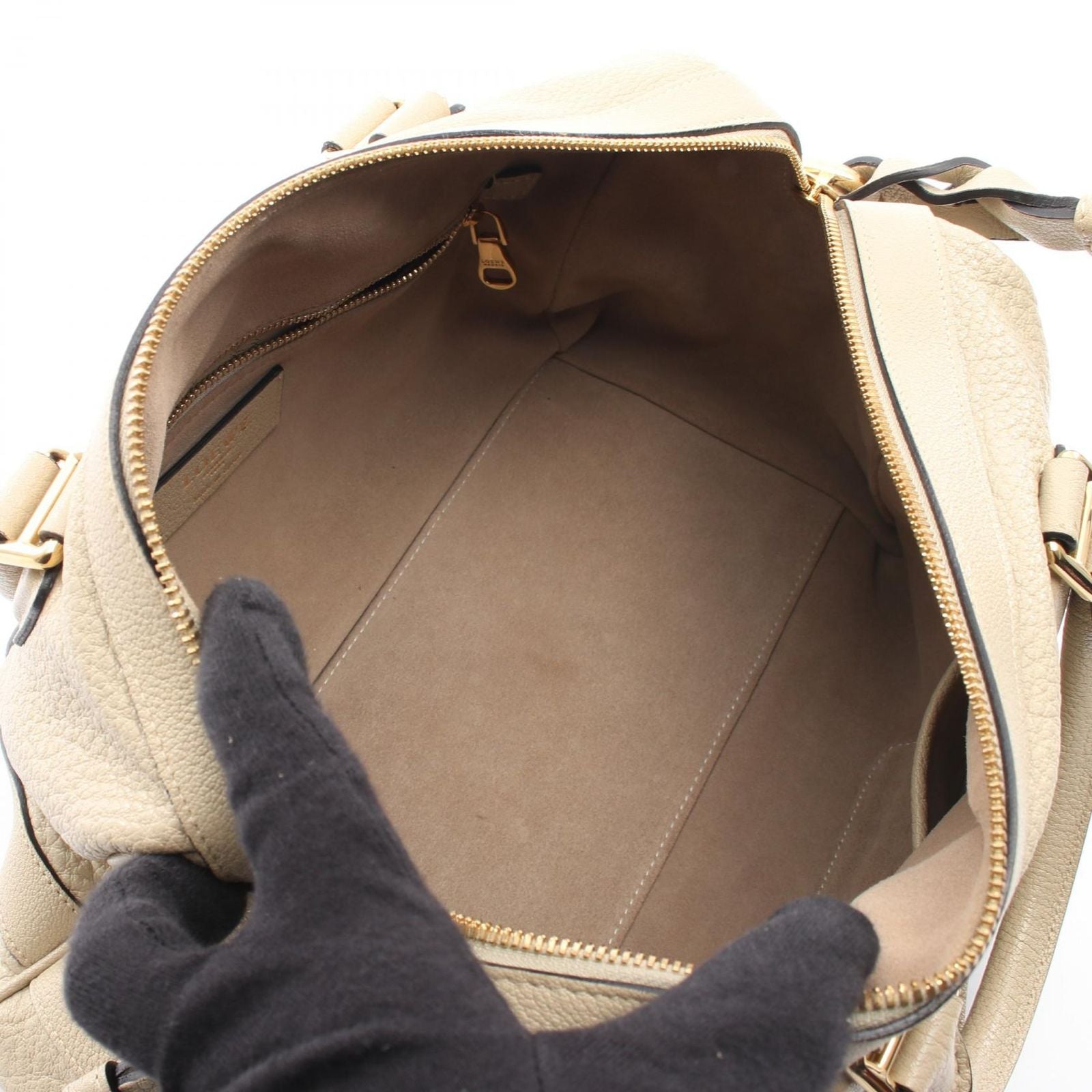 Loewe Handbag Paseo Bag 2-Way Ivory Leather Pasena Hand — view 3