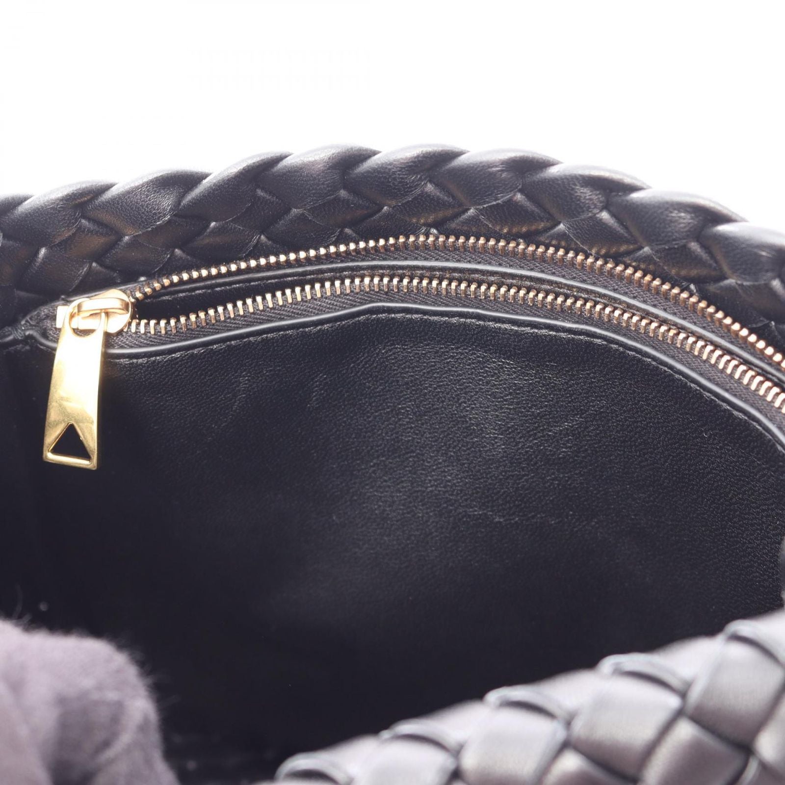 Bottega Veneta Shoulder Bag Intrecciato Small Cobble Black Leather — view 5