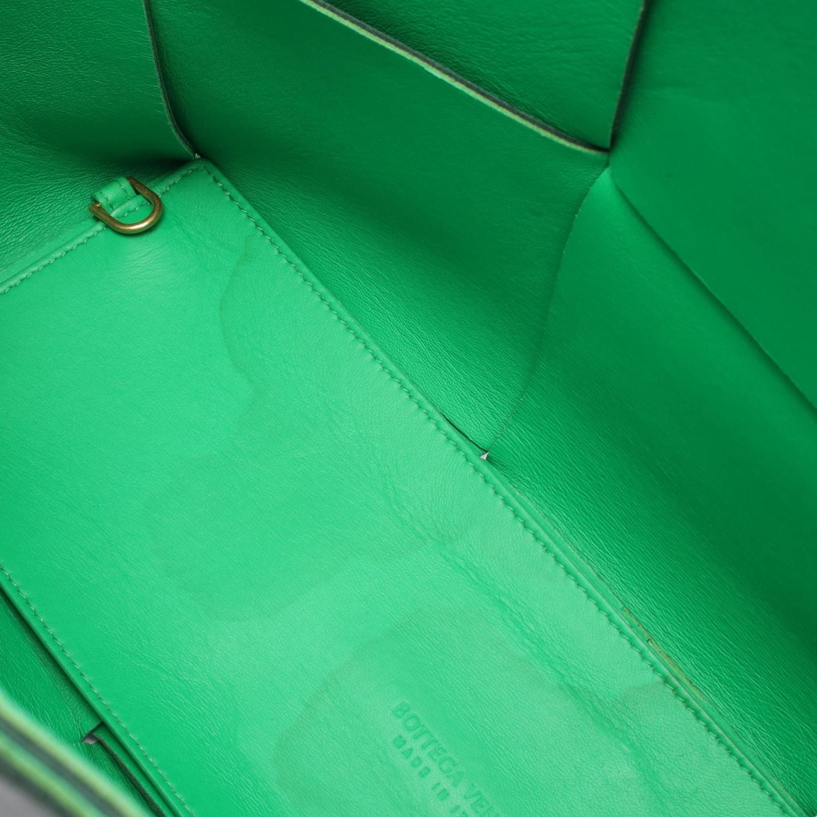 Bottega Veneta Tote the Arco Large Maxi Intrecciato Green Leather — view 5