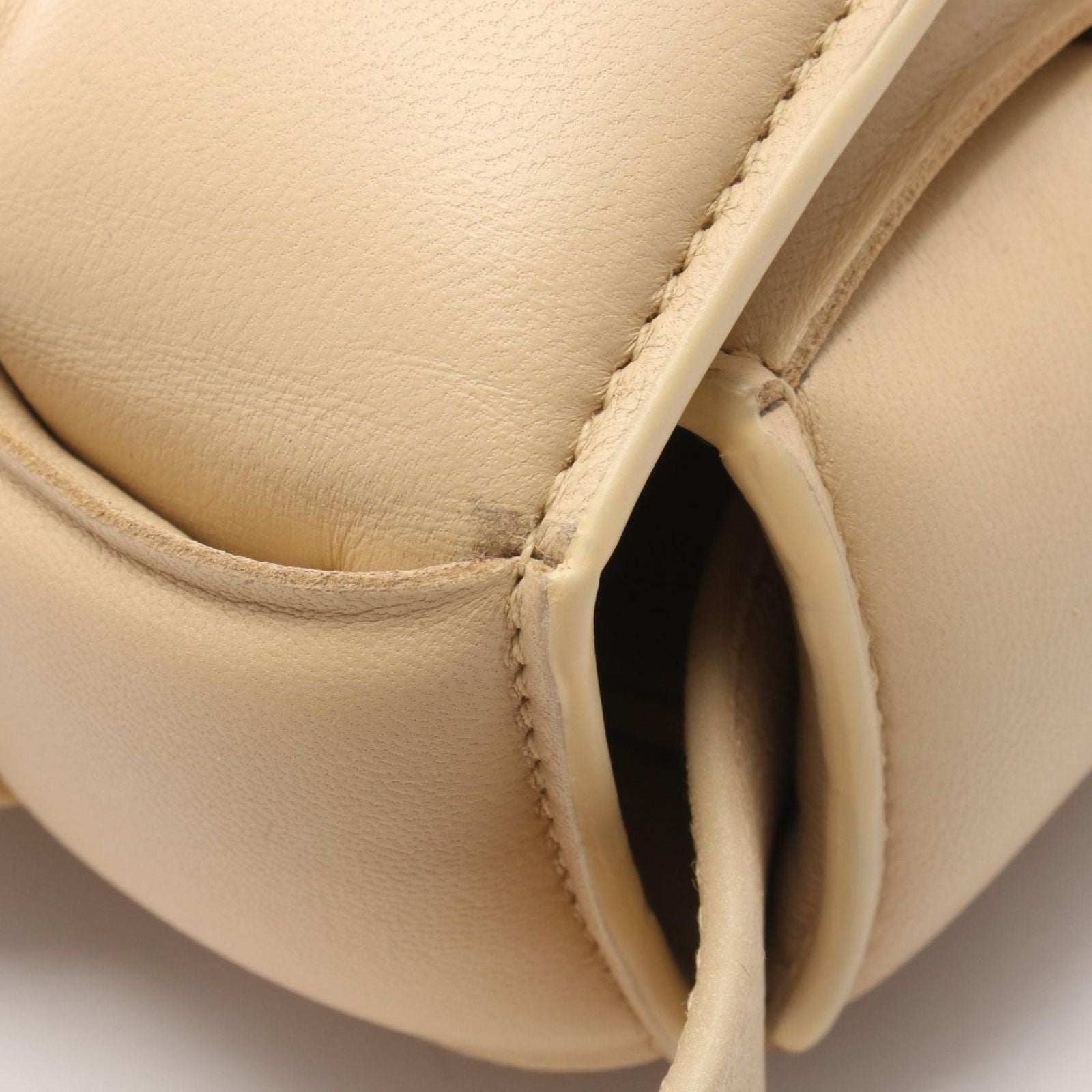Bottega Veneta Shoulder Bag Padded Cassette Intrecciato Beige Leather Maxi — view 7