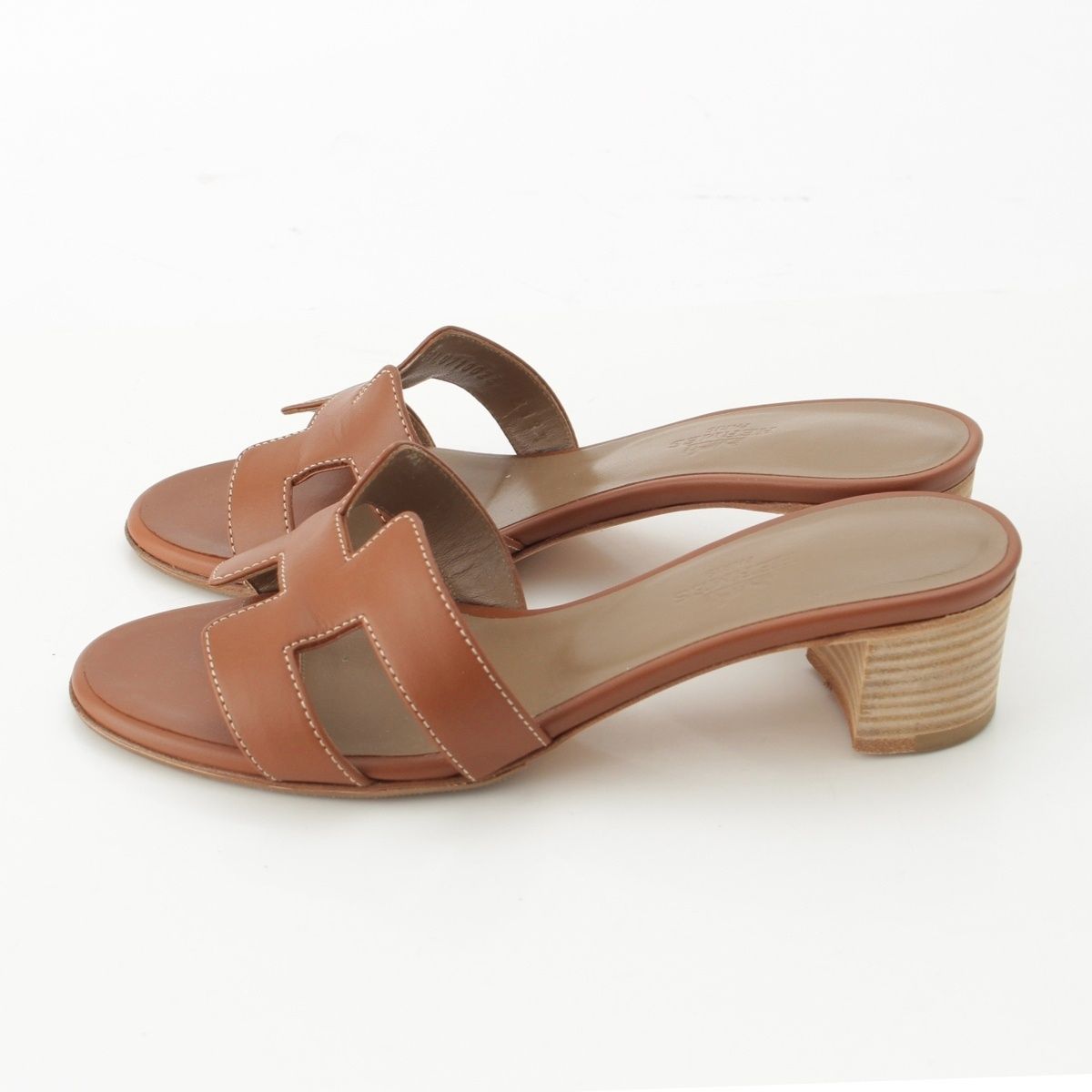 Hermes Oasis Motif Sandals Gold — view 3