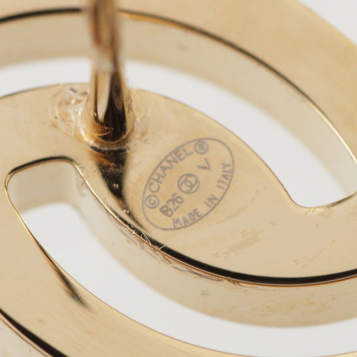 Chanel CC Logo Earrings White Gold — view 6