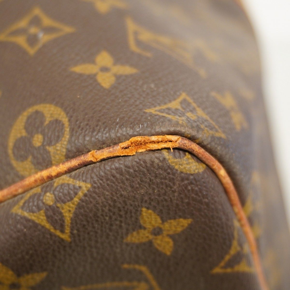 Louis Vuitton Boston Bag Monogram Keepall 55 Brown — view 9