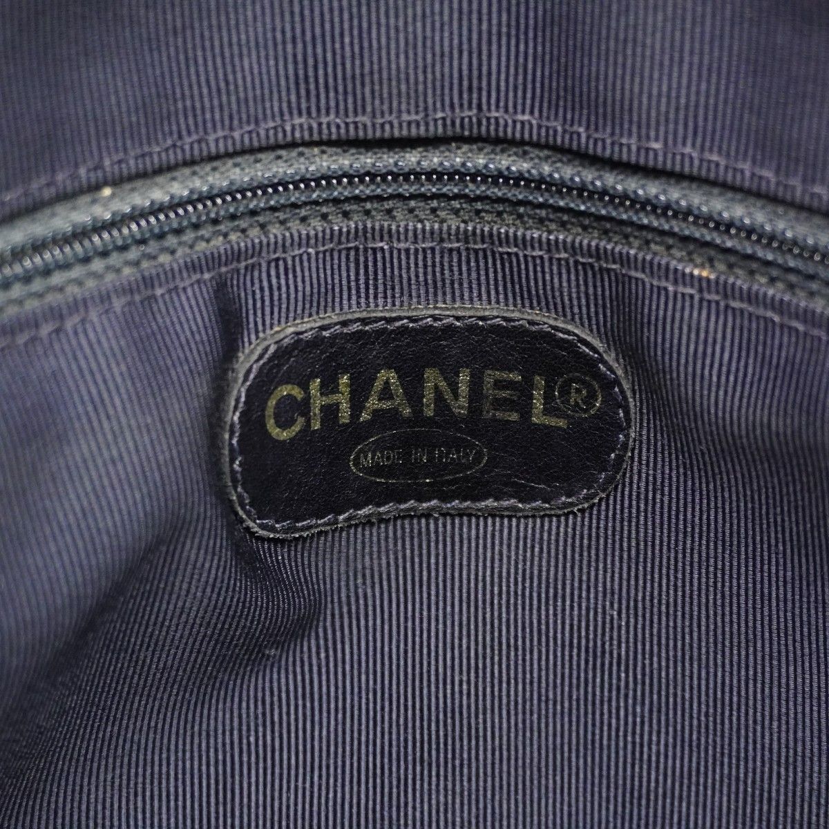 Chanel Shoulder Bag Triple Coco Caviar Leather Black Gold — view 5
