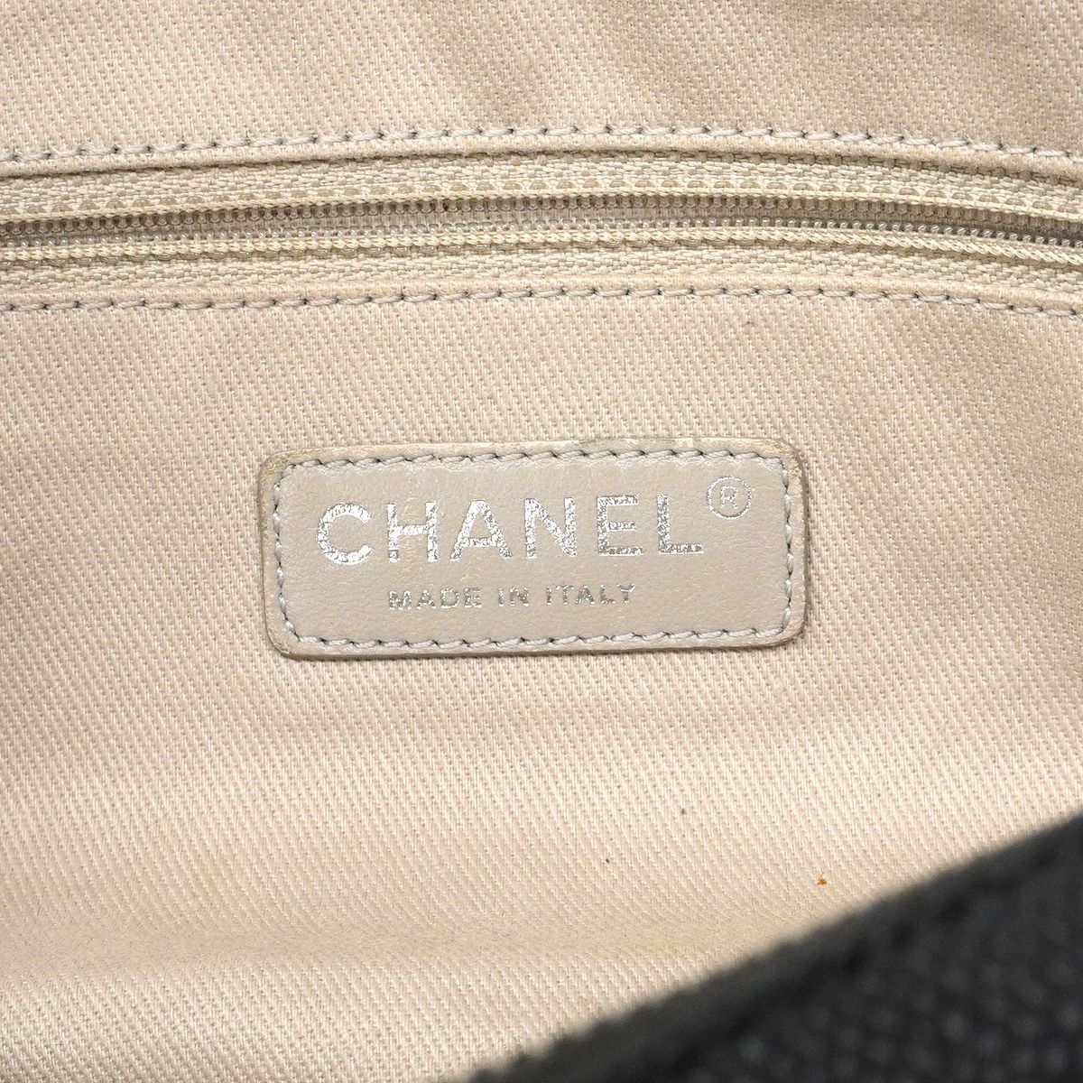 Chanel Shoulder Bag Quilted Caviar Leather Black Silver — view 5