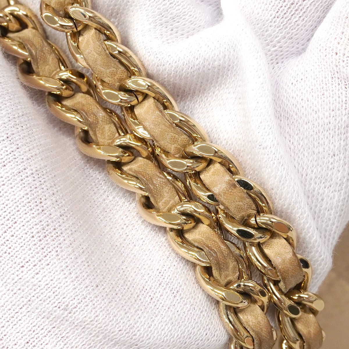 Chanel Shoulder Bag Quilted Caviar Leather Ivory Champagne Gold — view 7