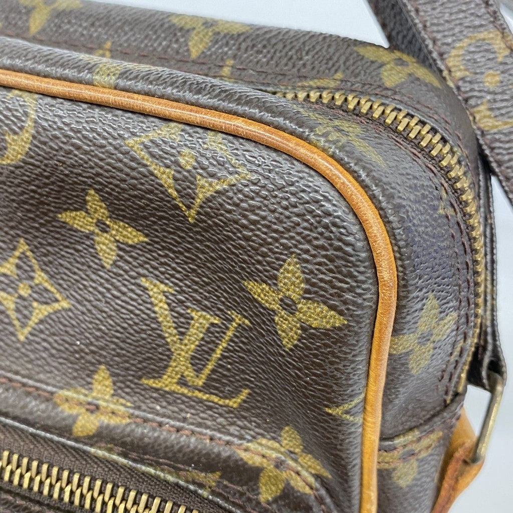 Louis Vuitton Shoulder Bag Monogram Amazon Brown — view 8