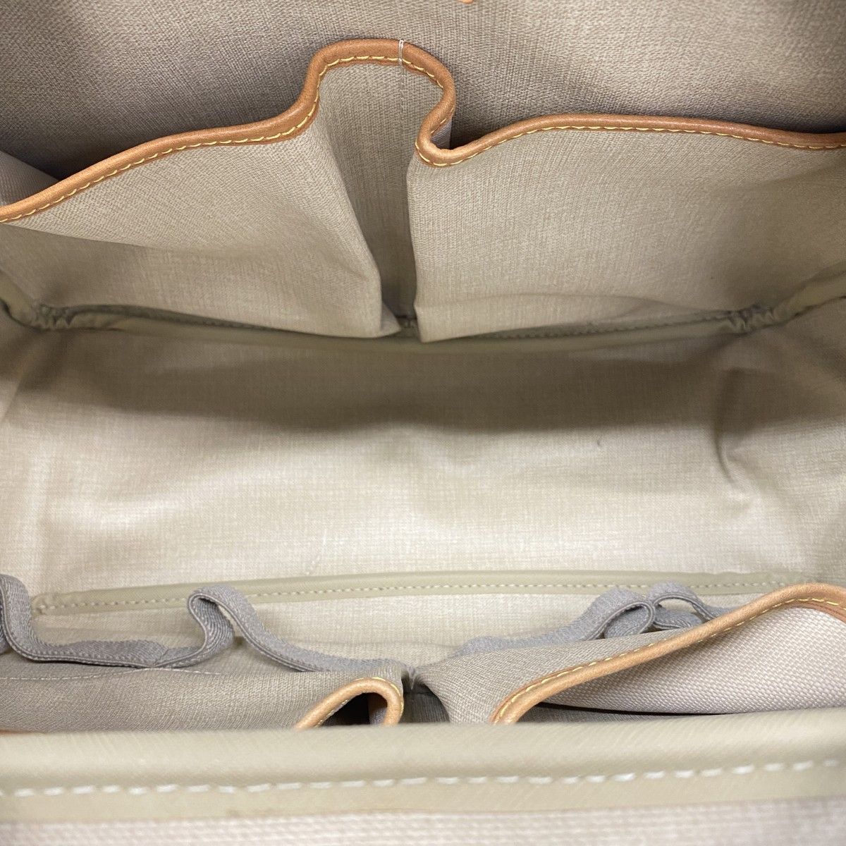 Louis Vuitton Handbag Monogram Deauville Brown — view 4