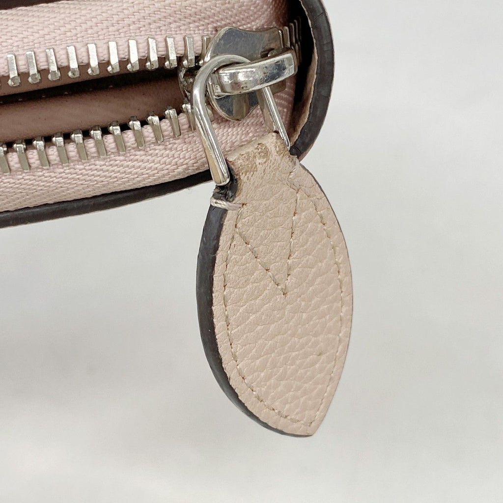 Louis Vuitton Wallet Mahina Zippy Magnolia — view 7