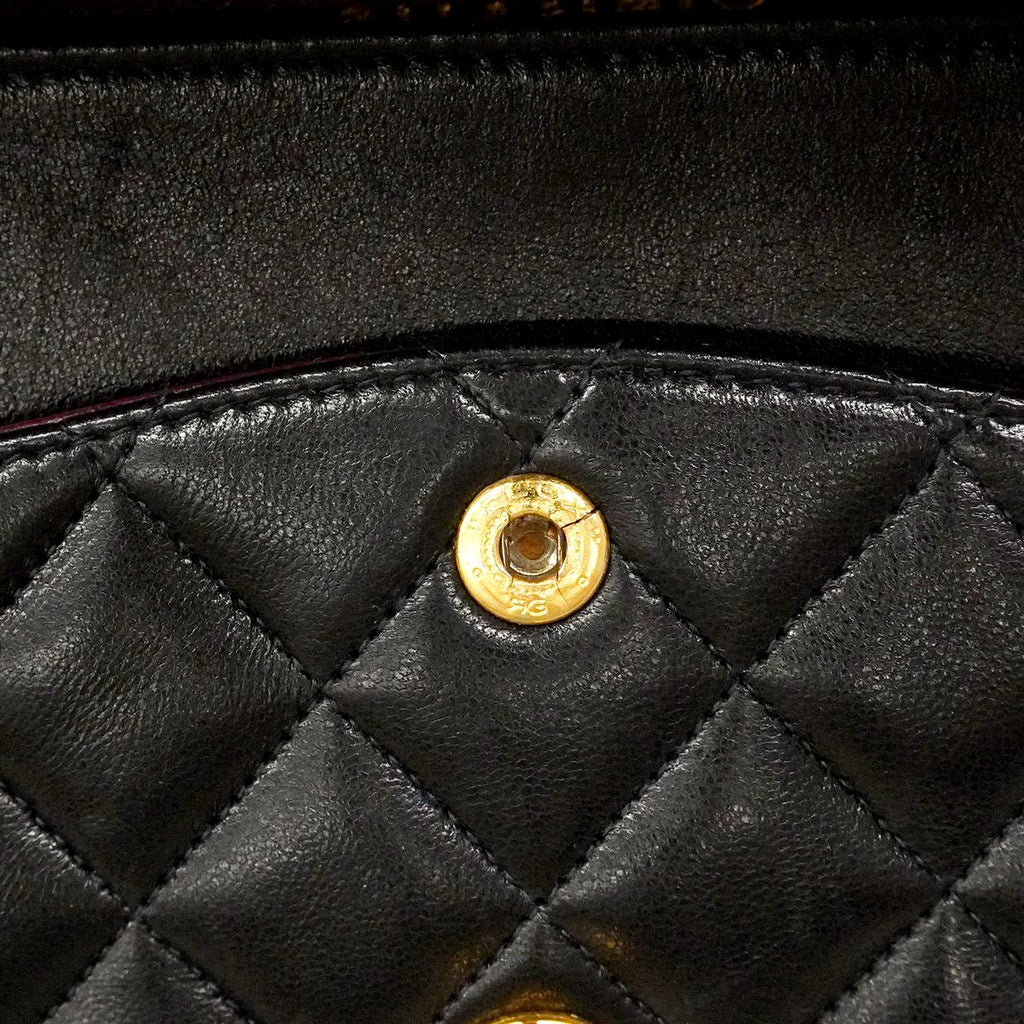 Chanel Shoulder Bag Quilted Lambskin Black Gold — view 6