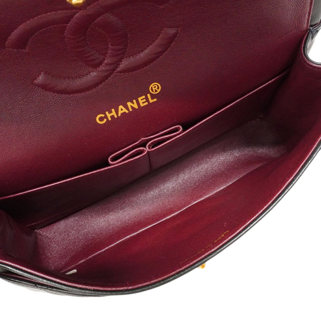 Chanel Shoulder Bag Quilted Lambskin Black Gold — view 4
