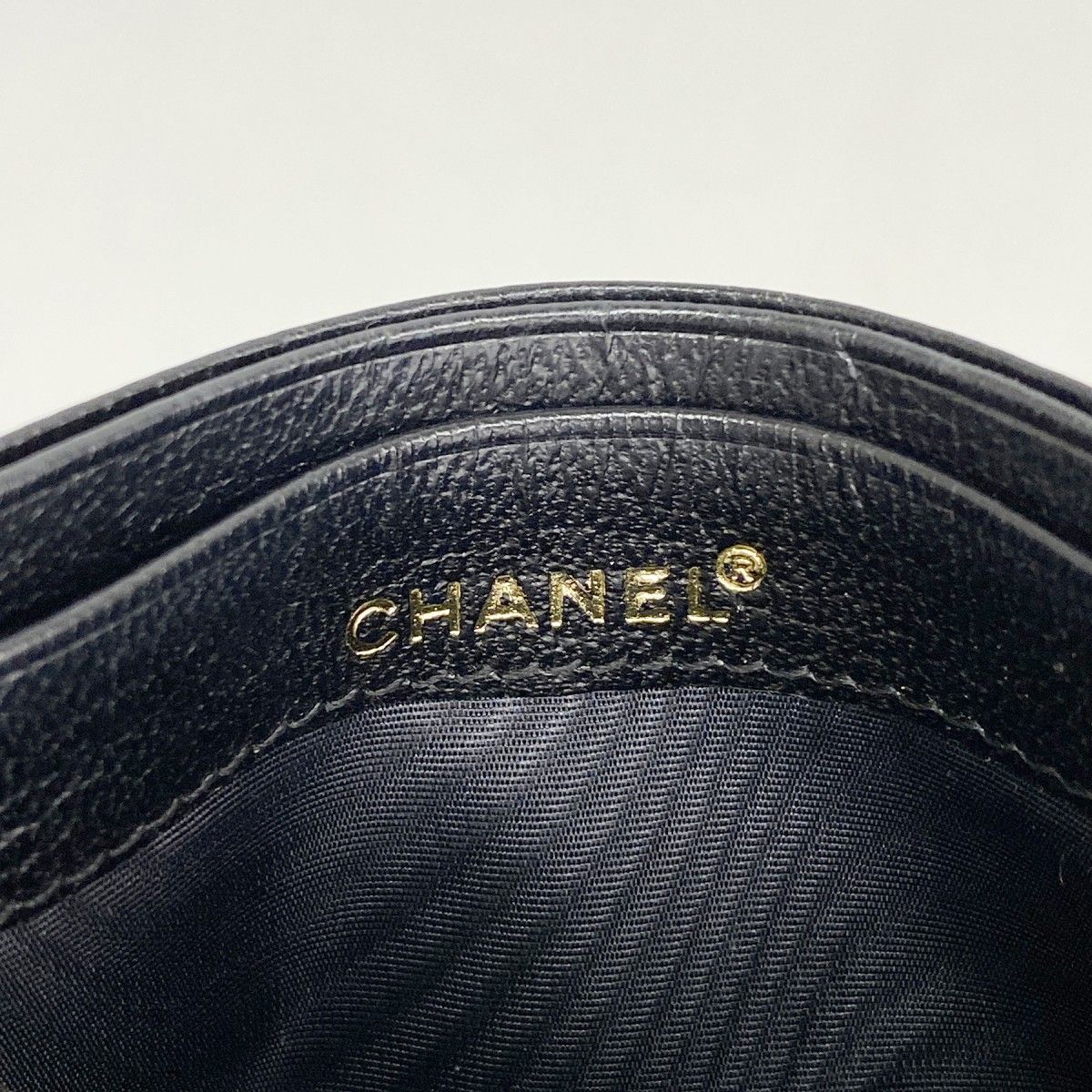 Chanel Card Case Leather Black Gold — view 4