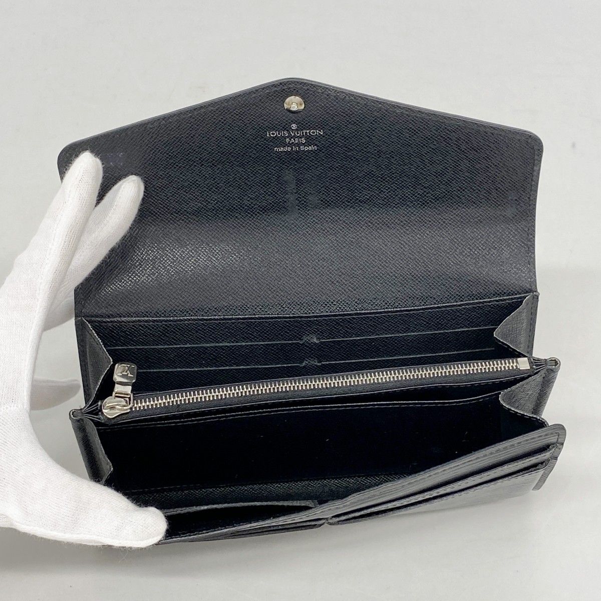 Louis Vuitton Wallet Epi Portefeuille Sarah Noir — view 3