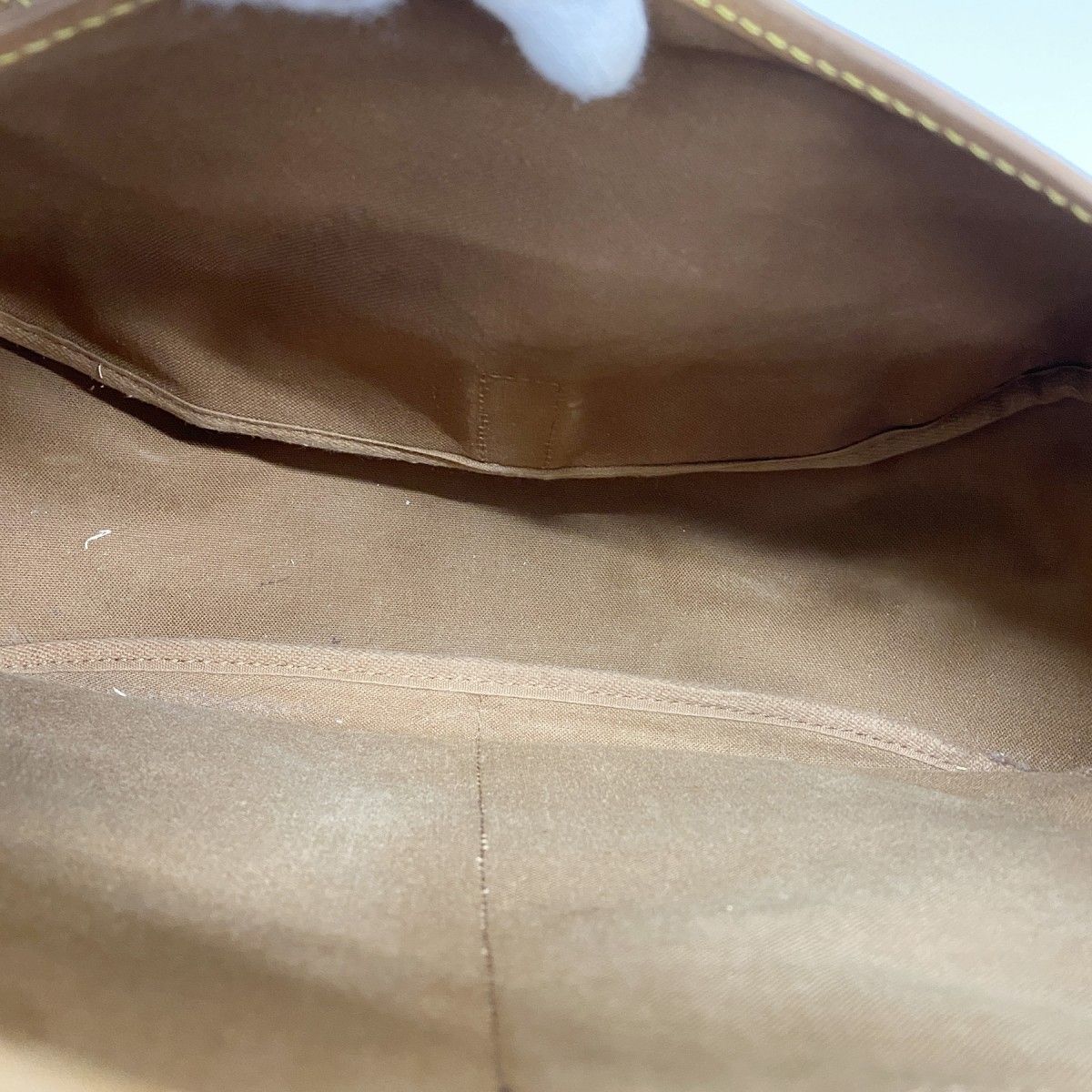Louis Vuitton Shoulder Bag Monogram Saumur 35 Brown — view 4