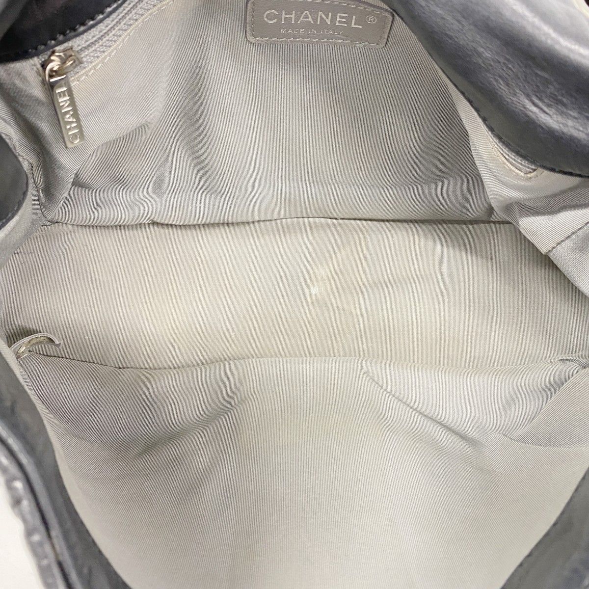 Chanel Shoulder Bag 2.55 Leather Black Silver — view 4