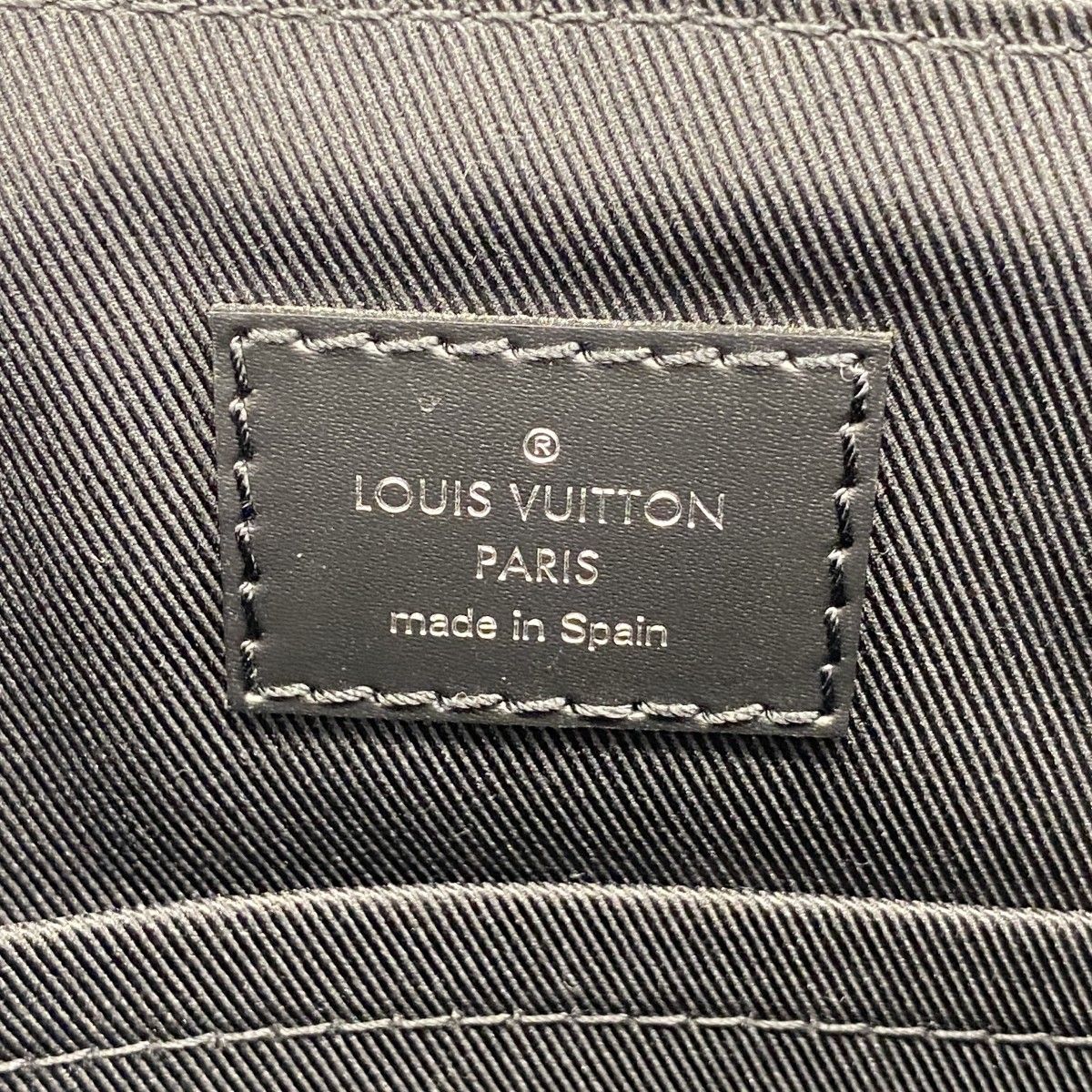 Louis Vuitton Shoulder Bag Monogram Eclipse District PM Black — view 5