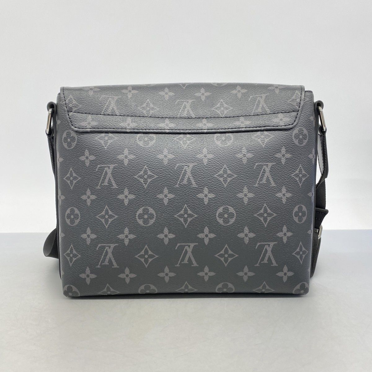 Louis Vuitton Shoulder Bag Monogram Eclipse District PM Black — view 8
