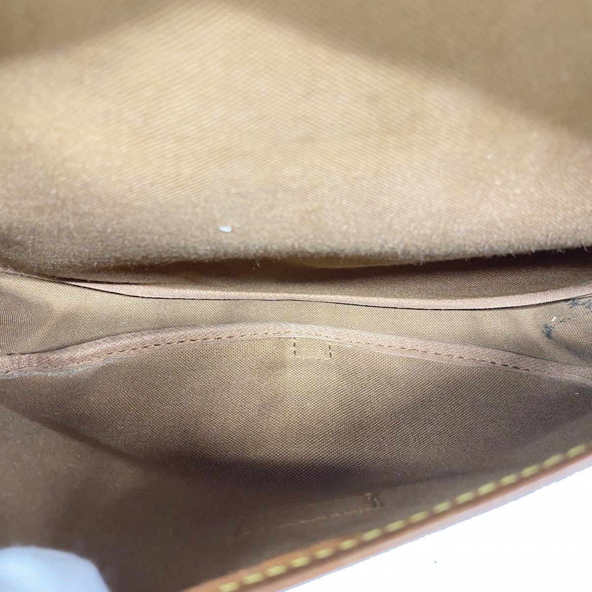 Louis Vuitton Shoulder Bag Monogram Saumur 30 Brown — view 4