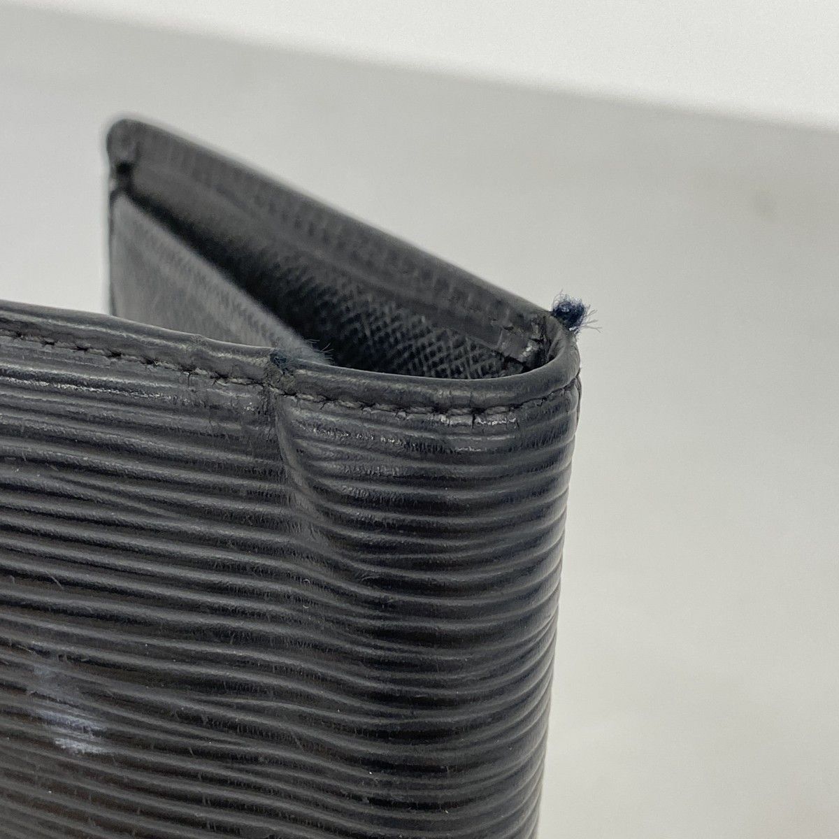Louis Vuitton Wallet Epi Portefeuille Brazza Noir — view 5