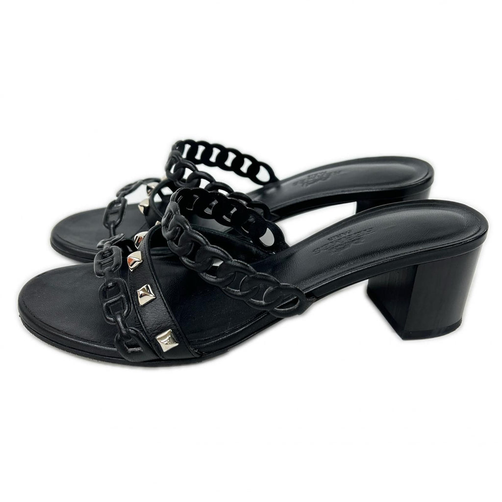 Hermes Aggaccio Medley Studs Chaine D'ancre Leather Sandals — view 2